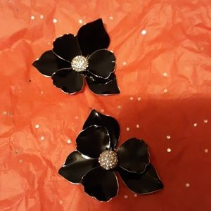 Black  flower  Earrings